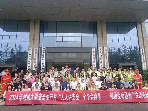 api pipe,rolled and welded pipe,steel pipe stockist